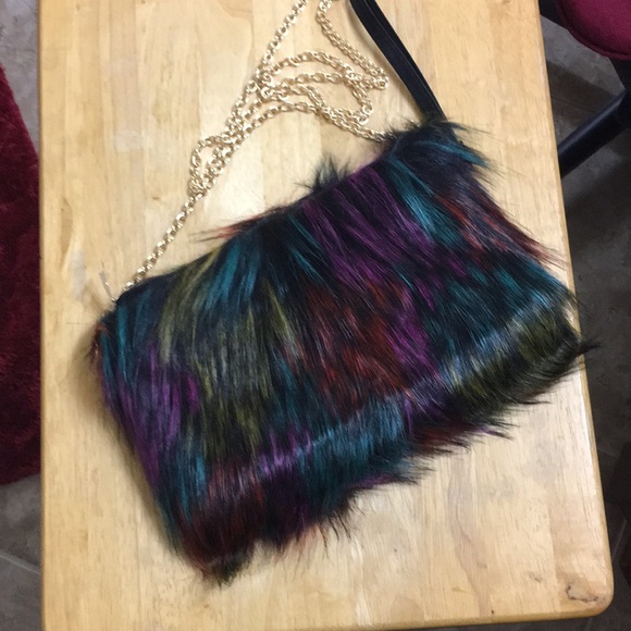 Fashion Faux Fur Handbag - Picture 4 of 6